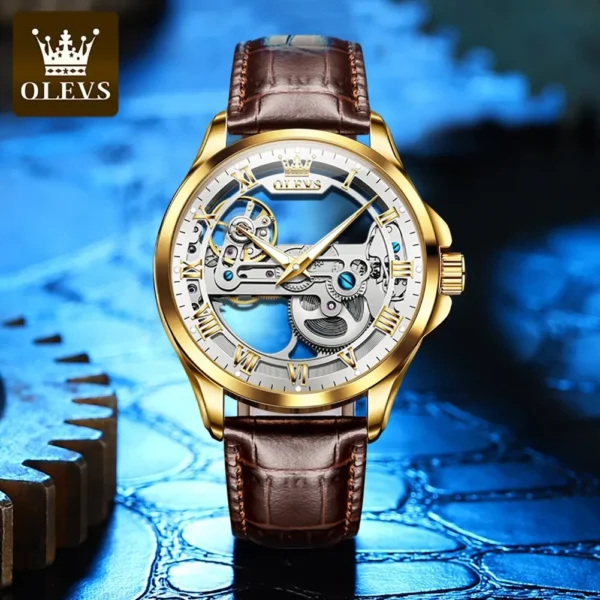 Mechanical wristwatch leather strap